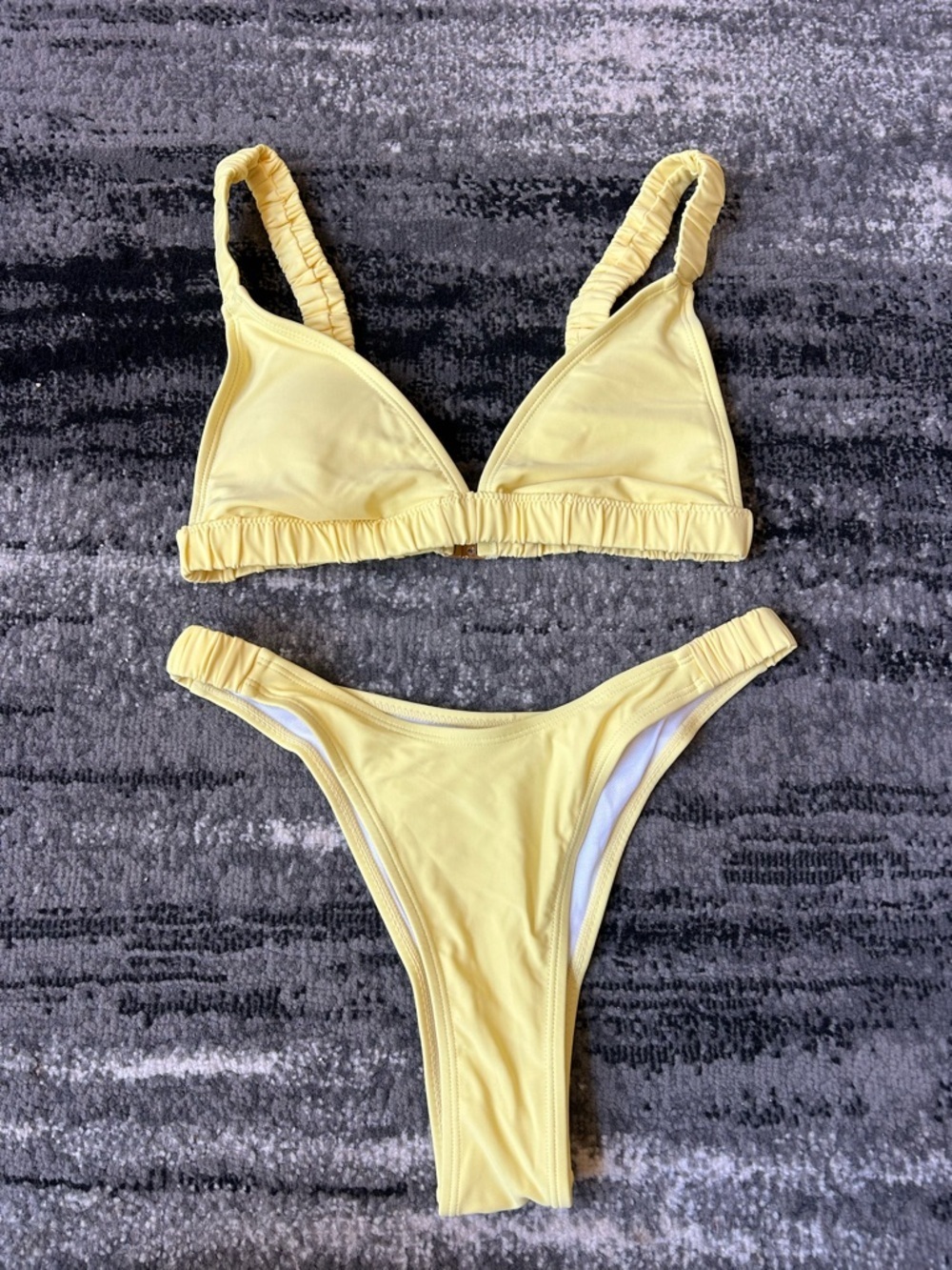 Yellow High Cut Bikini With Scrunchy Straps & Gold Clasp